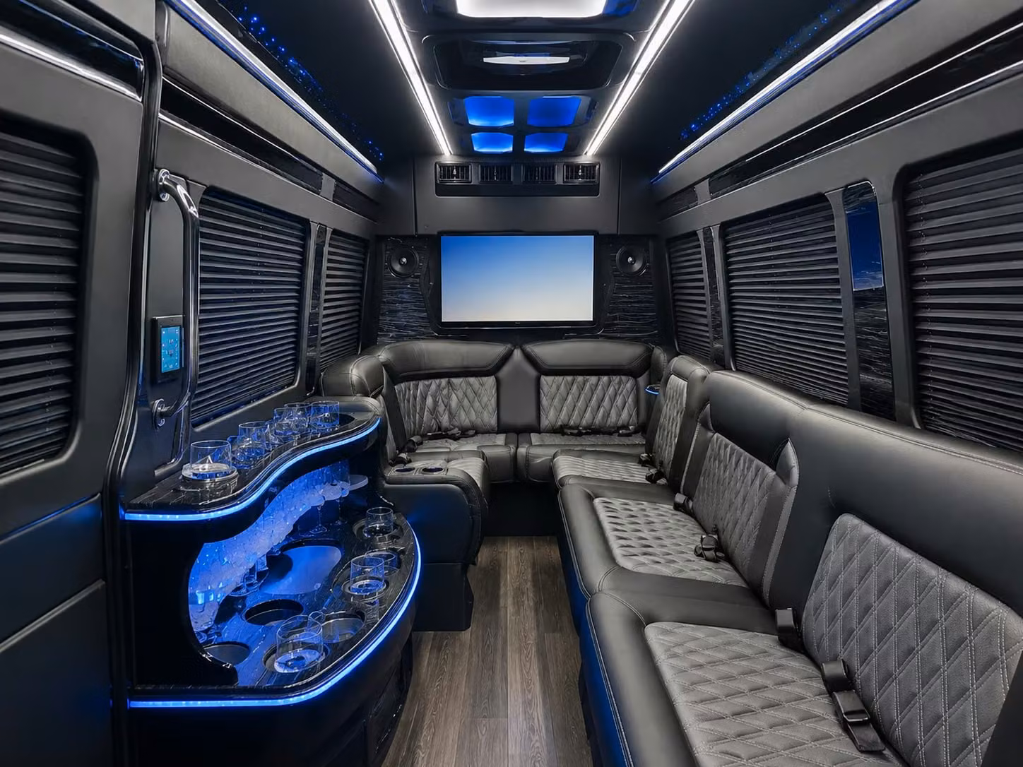 bus rental options for rio rancho trips