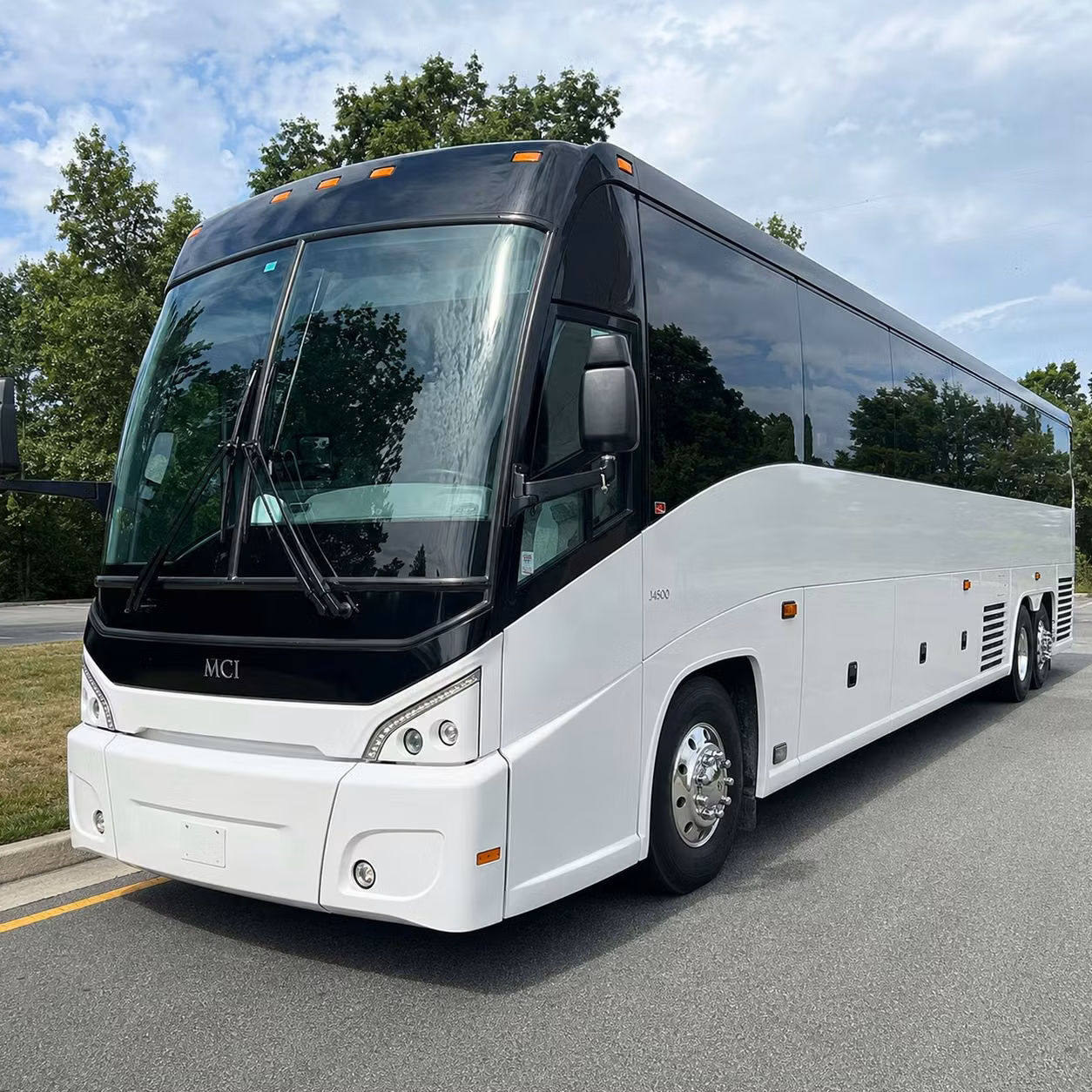 you can find and book long distance transportation in rio rancho and any nearby city